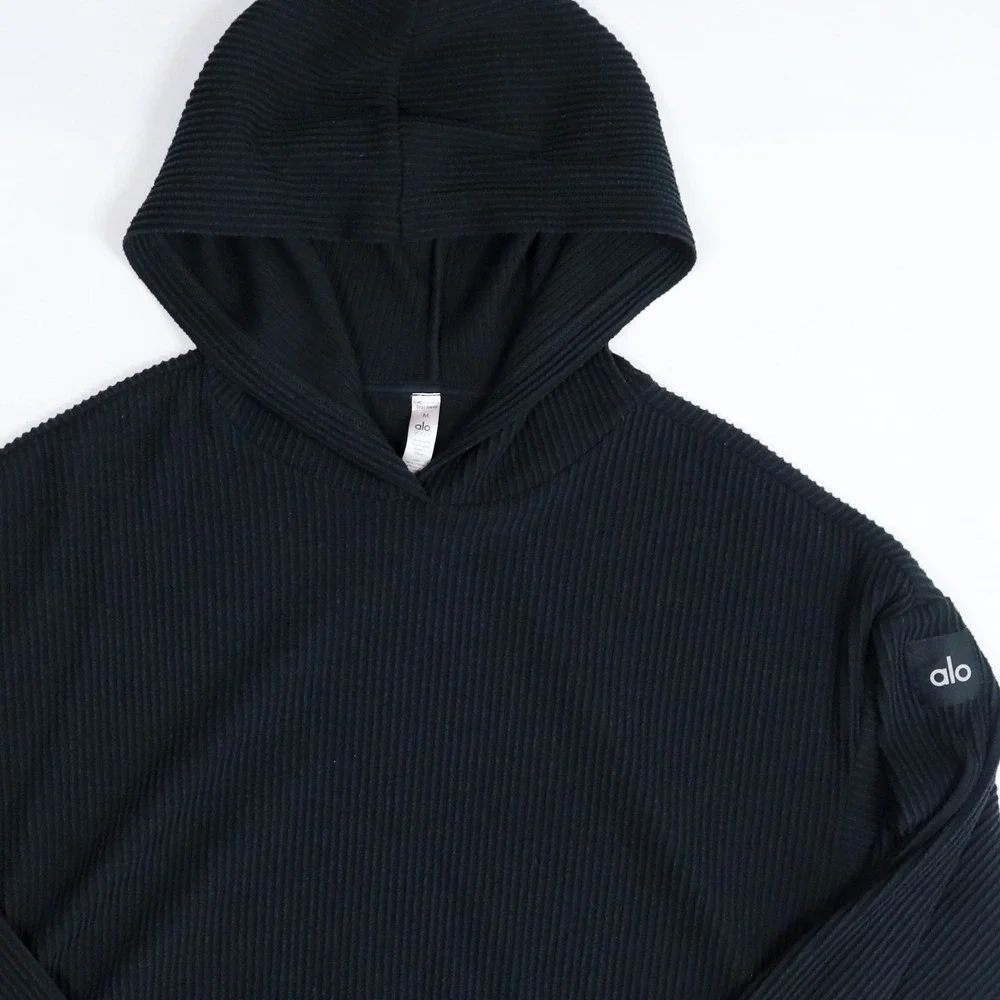 Alo Yoga Muse Hoodie Women Size Medium Black Ribbed Cropped Pullover Sweatshirt